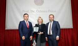Rektör Özkan'dan lise öğrencileriyle ufuk açıcı sohbet