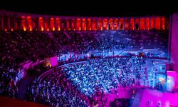 Renkli festivalin perdeleri kapandı