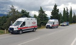 Şarampole devrilen otomobilde 4 kişi yaralandı