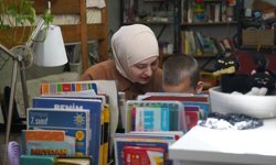 Tatar ailenin engelli 2 çocuğu, ikamet sorunu nedeniyle 3 yıldır okula gidemiyor