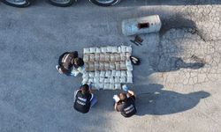 Adana'da 408 bin 235 adet uyuşturucu hap ele geçirildi