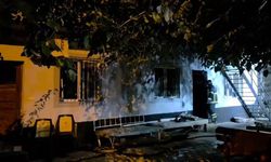 Adana'da evde çıkan yangında 1 kişi dumandan etkilendi