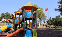 Başkan Yıldız, 3 Ocak Parkında yenileme çalışmalarını inceledi