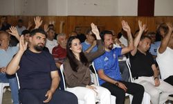 Bucak Belediye Oğuzhanspor'da İnal yeniden seçildi