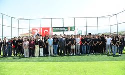 Devlet Bahçeli Fen Lisesi'ne belediyeden halı saha