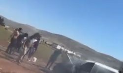 Hafif ticari araçta çıkan yangını vatandaşlar söndürdü