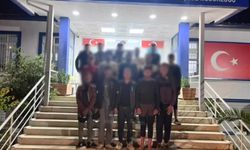 Hatay'da 24 kaçak göçmen yakalandı, 2 organizatör tutuklandı