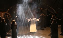 Liselilerden Romeo ve Jüliet performansı