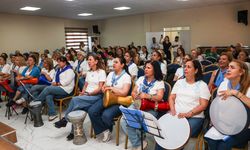 Mezitli Belediyesi ritim grubundan Hatay'da dayanışma konseri