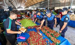 Mezitli zabıtasından pazarlarda tartı denetimi