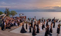 Moda, tarih ve sanatın büyülü buluşması