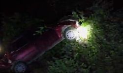 Osmaniye'de otomobil şarampole devrildi: 2 yaralı