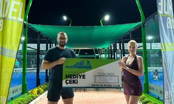 Padel turnuvasında şampiyonlar belli oldu