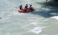Serinlemek için girdiği çayda kaybolan Ömer, 5 gündür aranıyor