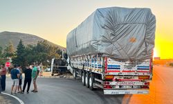 TIR ile kamyonet çarpıştı: 1 yaralı