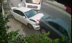 TIR'ın 5 araca çarptığı kaza kamerada