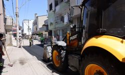 Akdeniz'de yol ve kaldırım çalışmaları sürüyor