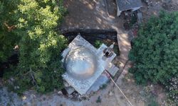 Anamur'daki 9 metrekarelik cami dronla görüntülendi