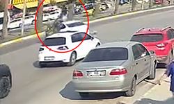Ara sokaktan çıkan otomobile çarpan motosiklet sürücüsü yaralandı