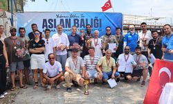 Aslan balığını önce avladılar sonra tadına baktılar