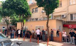 Boşanma aşamasındaki eşini 7 yaşındaki kızlarının gözü önünde öldürmüş