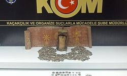 Duvar saatlerinden uyuşturucu çıktı