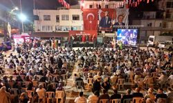 Elmalı kortej ve demokrasi nöbetinde buluştu