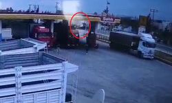Mersin'de TIR'lar çarpıştı: 1 ölü, 2 yaralı