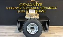 Minibüsteki yedek lastikte 9,4 kilo skunk ele geçirildi; 2 tutuklama