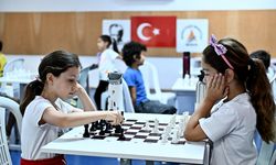 Muratpaşa'da satranç eğitimi