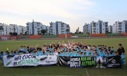 Toroslar'da futbol okulu kapılarını açtı