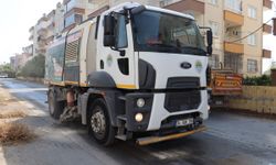 Toroslar'da sokaklar ve ortak yaşam alanları titizlikle temizleniyor