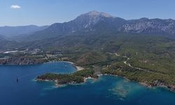 Vali Şahin: Plastik kirliliği Akdeniz kıyıları açısından ciddi bir tehdit