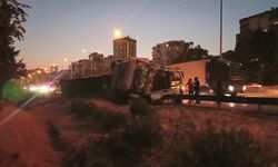Adana'da 4 aracın karıştığı zincirleme kaza; 3 yaralı