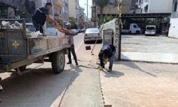 Akdeniz'de yeni yollar açılıyor, sokak ve kaldırımlar yenileniyor