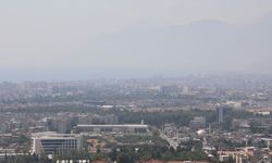 Antalya'da nem bulutları kenti kapladı