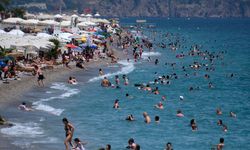 Antalya'da yüksek nem bunalttı