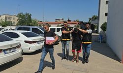 Biri hırsızlık yaptı, diğeri sürücüyü uyardı; 2 kuzen tutuklandı