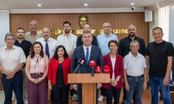 Burdur Belediye Başkanı Ercengiz ve 15 meclis üyesi, Yeni Parti'ye katıldı