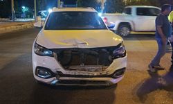 Hafif ticari araçla cip çarpıştı: 1 yaralı