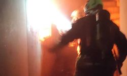 Hatay'da tek katlı ev, yangında kullanılmaz hale geldi