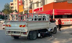 Kamyonet ile çarpışan motosikletin sürücüsü yaralandı