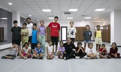 Mersin Büyükşehir'den çocuklara halk oyunları kursu