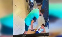 Mersin'de, markette çocuğa darp kamerada