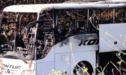 Mersin'de yolcu otobüsü yandı