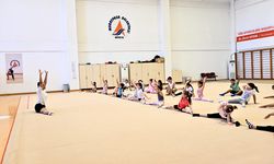 Muratpaşa çocukların gelişimini cimnastikle destekliyor