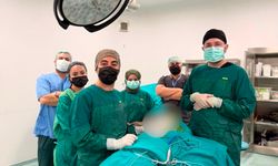 Osmaniye'de ilk kez işitme kaybı bulunan 7 yaşındaki hastaya BAHA ameliyatı yapıldı