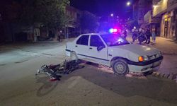 Otomobil ile çarpışan motosikletin sürücüsü yaralandı