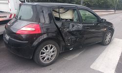Otomobille çarpışan motosikletin sürücüsü hayatını kaybetti