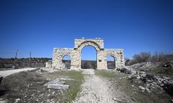 Uzuncaburç turistlerin yeni gözdesi oluyor